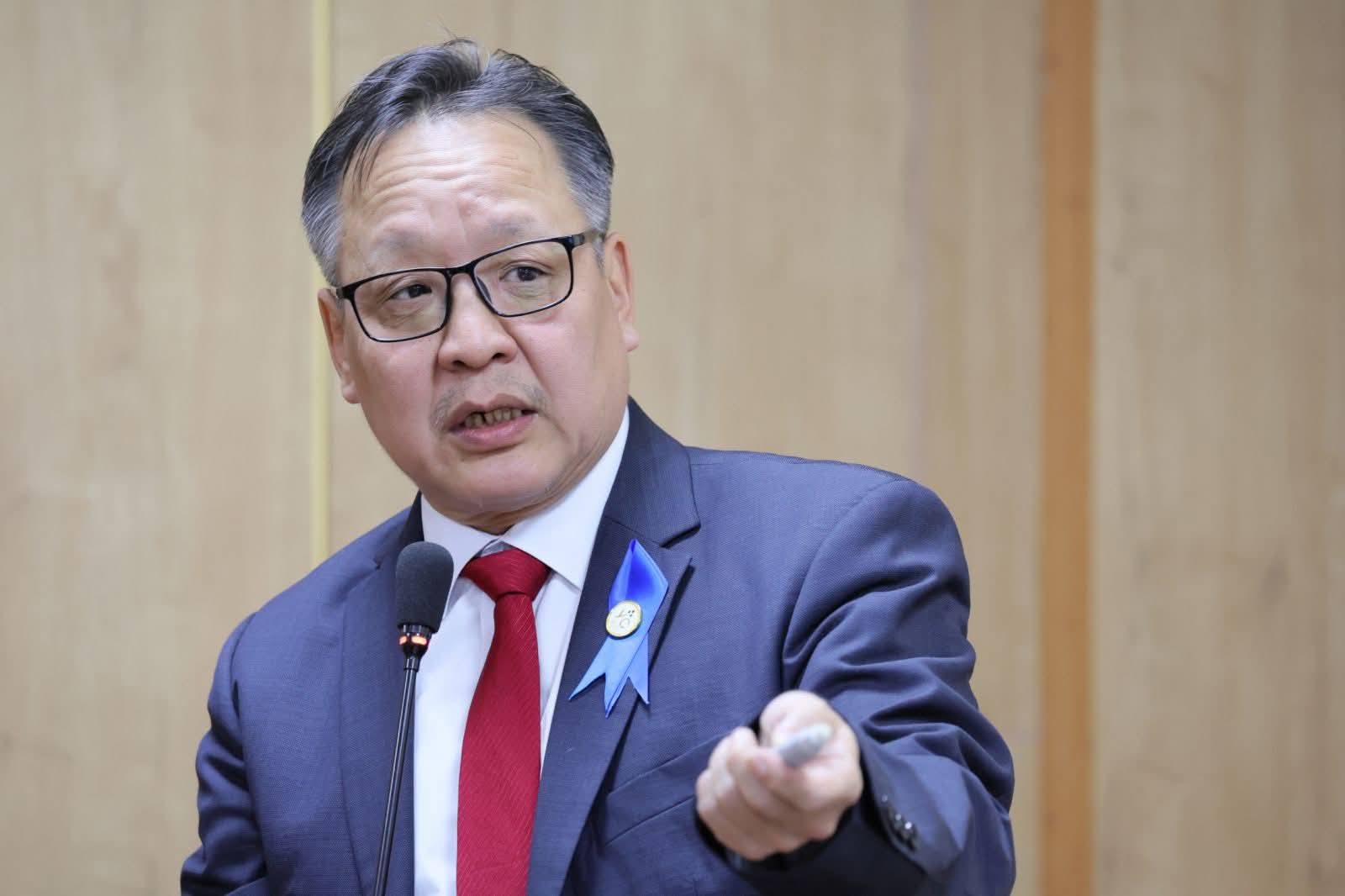 УСАН САН БАРИХ АЖЛЫН ШАВ ТАВИХ ЁСЛОЛЫН АЖИЛЛАГАА БОЛОВ.