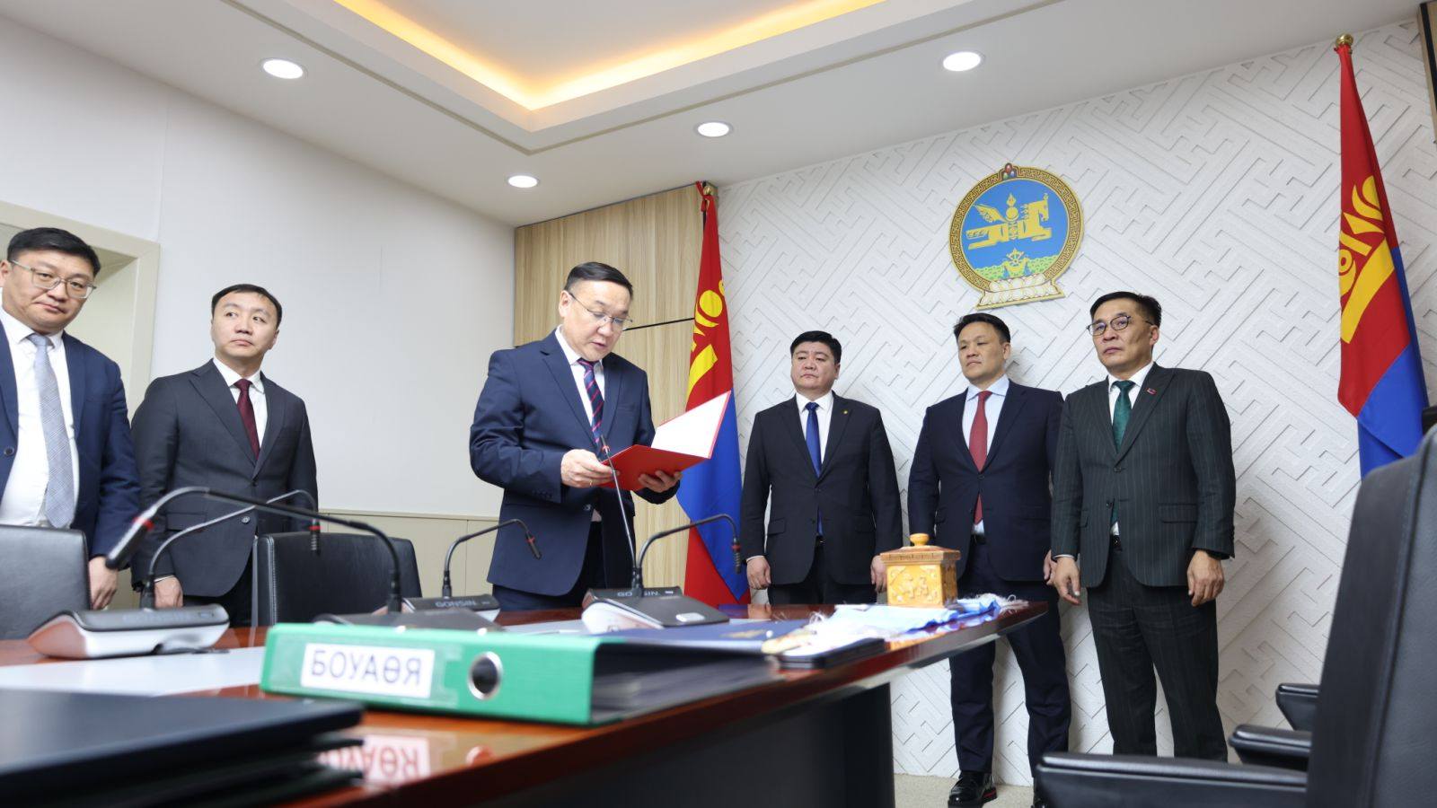 БАЙГАЛЬ ОРЧИН, УУР АМЬСГАЛЫН ӨӨРЧЛӨЛТИЙН САЙД ЦЭНДИЙН САНДАГ-ОЧИР ҮҮРЭГТ АЖЛАА ХҮЛЭЭН АВЛАА